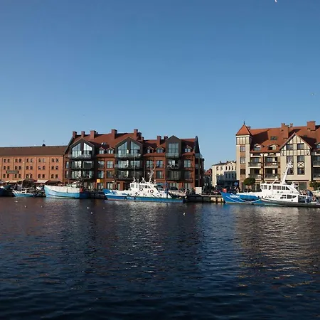 Apartamenty Port Ustka Centrum Z Miejscem Garazowym Lägenhet