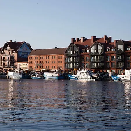 Apartamenty Port Ustka Centrum Z Miejscem Garazowym Lägenhet