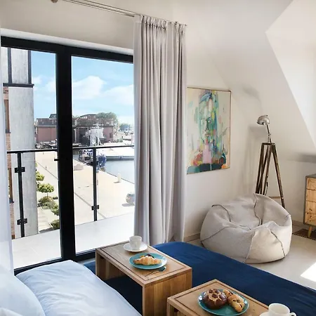 Apartamenty Port Ustka Centrum Z Miejscem Garazowym Lägenhet